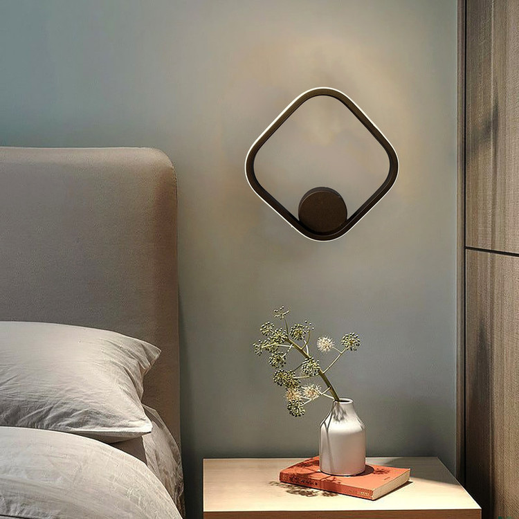 محصول نمونه تستی دیوارکوب 1 شعله ام کی ای لایتینگ مدل مربع کد D-M